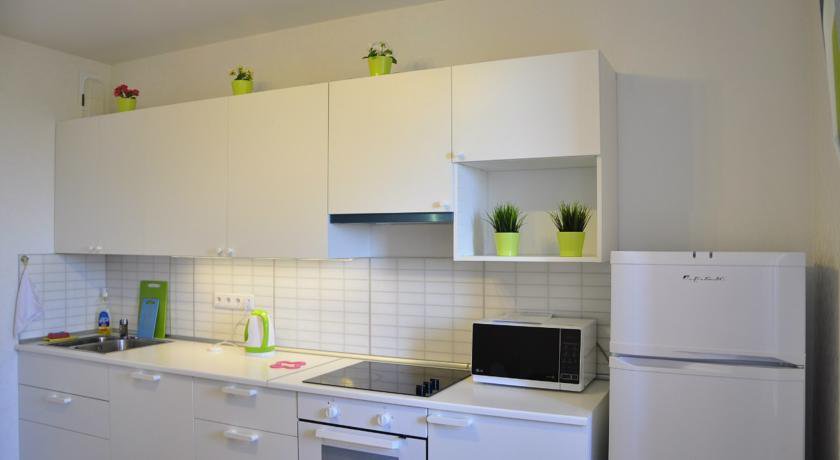 Гостиница Evro Apartments Kubanskaia 52 Краснодар-12
